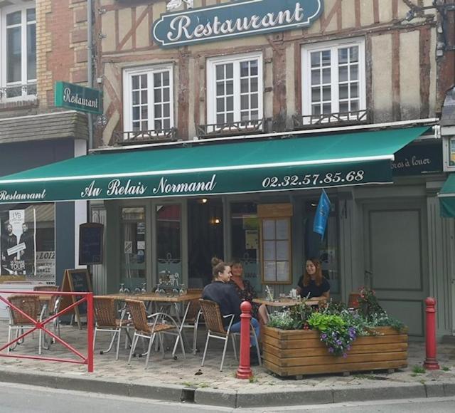 Logement 2 Pieces Au Relais Normand Cormeilles  Zewnętrze zdjęcie